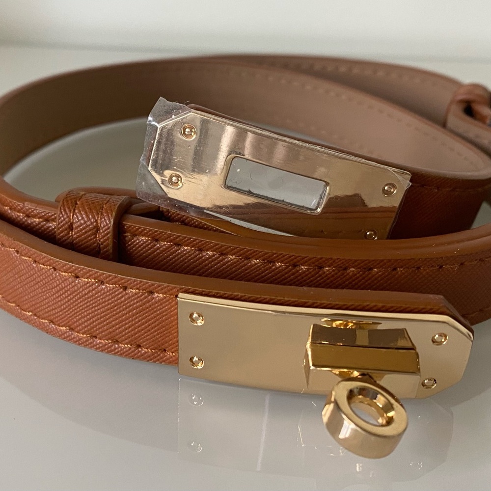 Tan luxury Belt with Gold Buckle